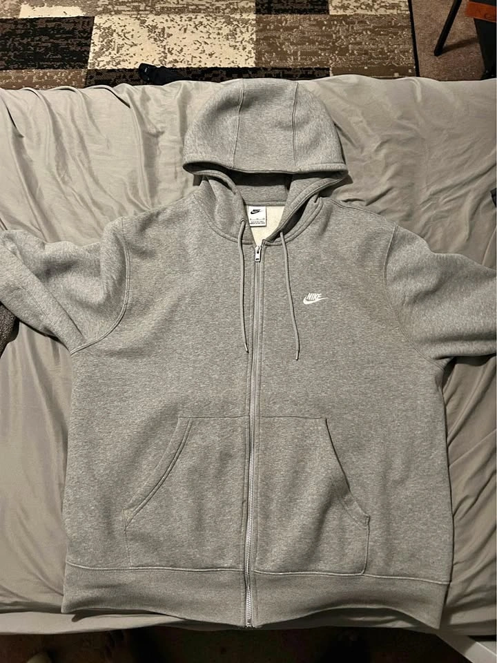 Nike Club Men Full-Zip Fleece Hoodie