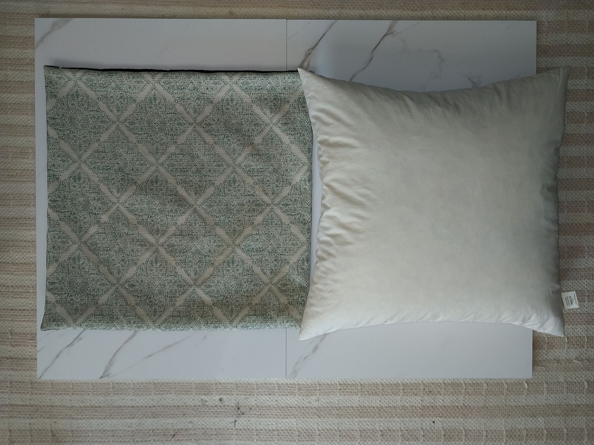 Decorative Throw Pillows – Like New! - photo 4
