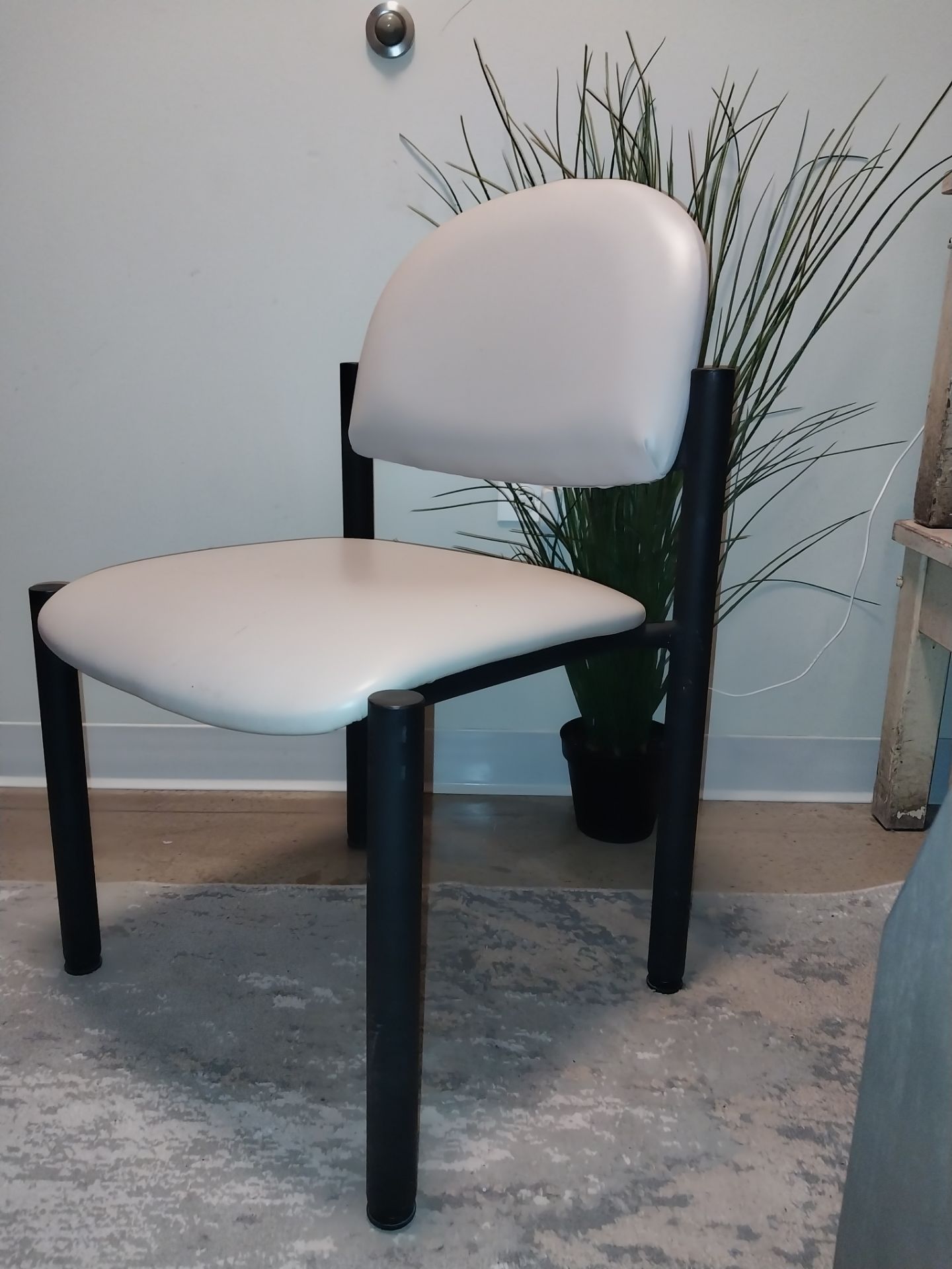 Modern Gray Faux Leather Accent Chair - photo 2