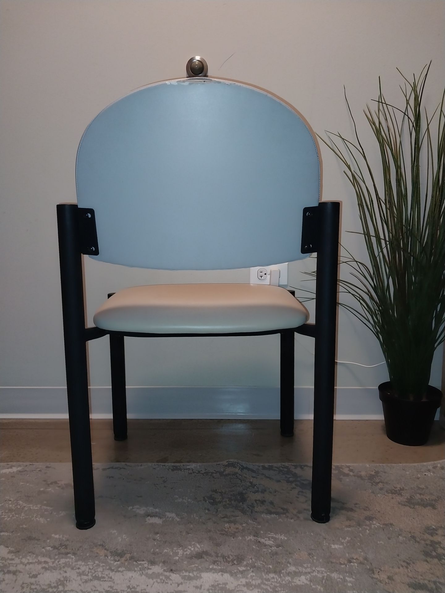 Modern Gray Faux Leather Accent Chair - photo 5