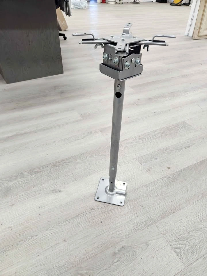 VMP Universal Projector Mount New