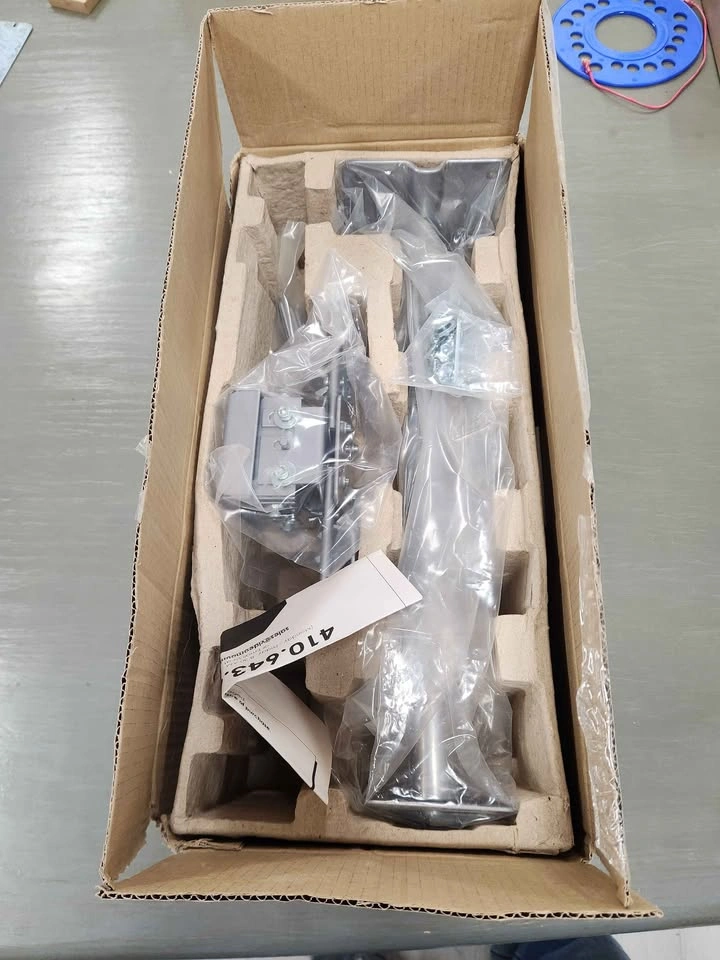 VMP Universal Projector Mount New - photo 2