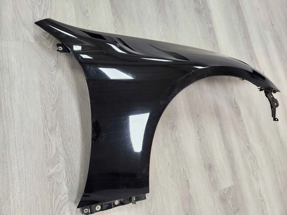 2007 Infiniti M35 Front Fender Passenger Side - photo 2