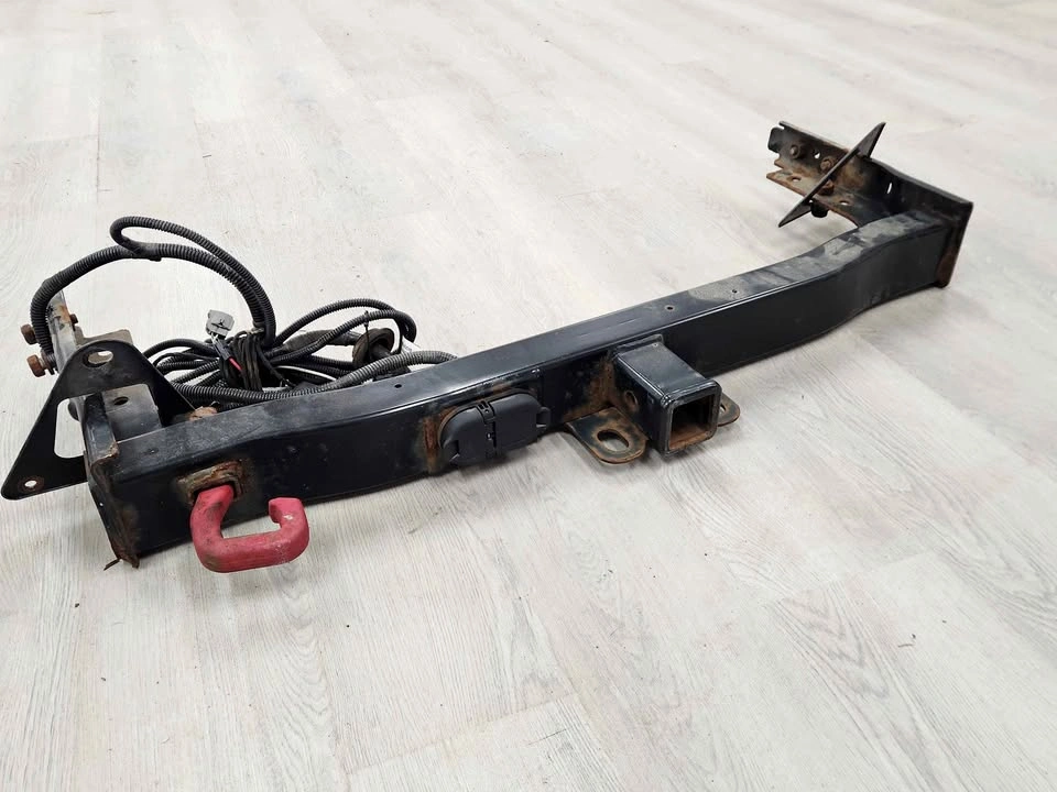2015 Jeep Cherokee OEM Trailer Hitch & Wiring