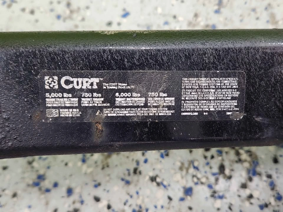 CURT class 3 Trailer Hitch 2014-2018 Jeep Cherokee - photo 2