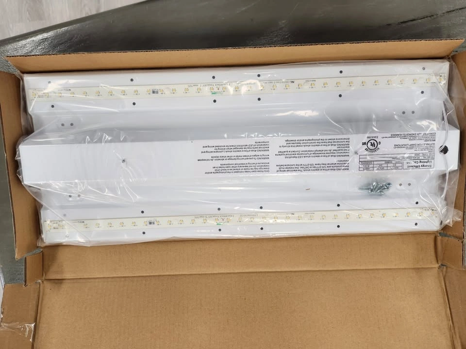 Ultrasave RF40LED04-347 LED 2x2 Troffer Retrofit Kits (100+) - photo 3
