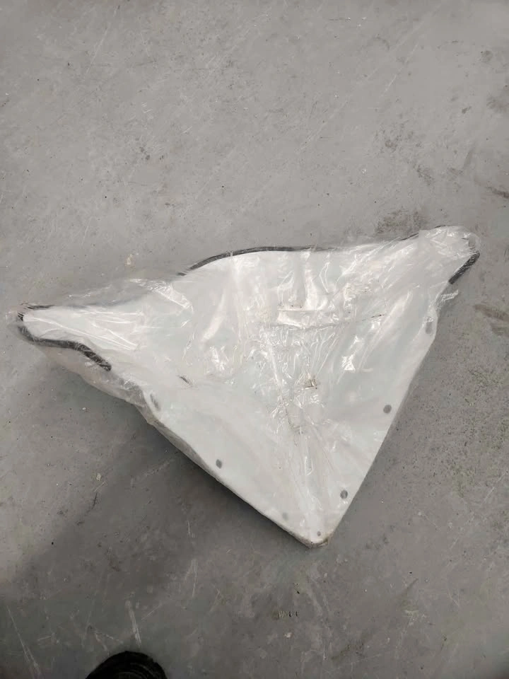 Polaris snowmobile RMK Low mid windscreen - photo 2