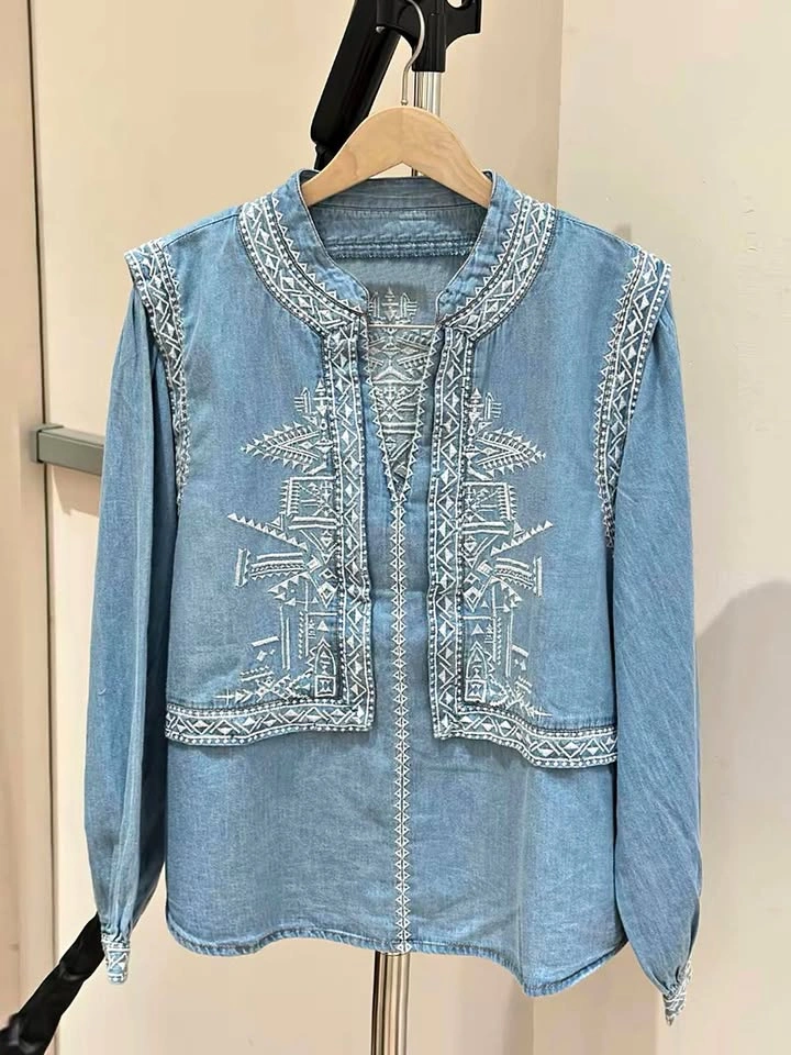 BRAND NEW// Size M//Boho Embroidered Denim Long Sleeve Top
