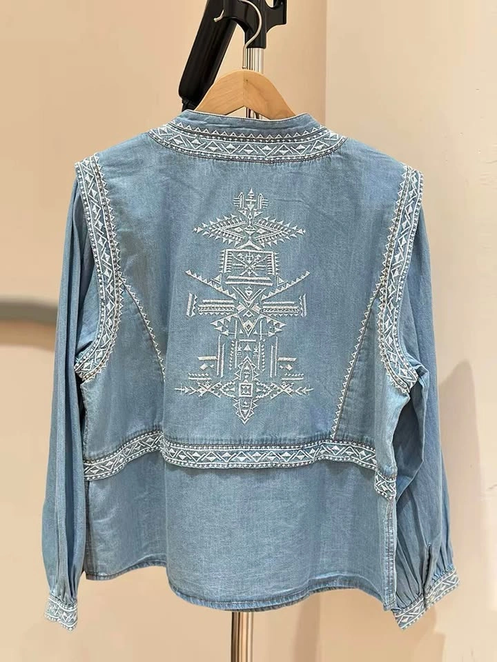 BRAND NEW// Size M//Boho Embroidered Denim Long Sleeve Top - photo 2