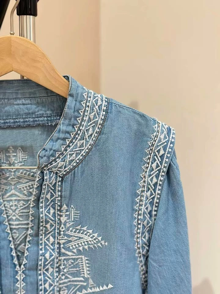 BRAND NEW// Size M//Boho Embroidered Denim Long Sleeve Top - photo 4