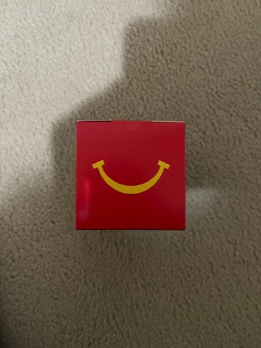 NEW McDonald's CANADA BT21 TATA Spaceship Collectible BTS - photo 2