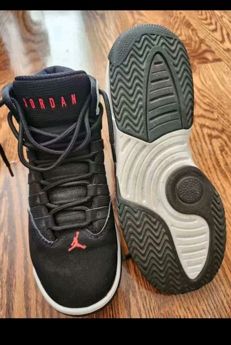 Nike Air Jordan Max Aura Youth 5 Black Used Once - photo 2