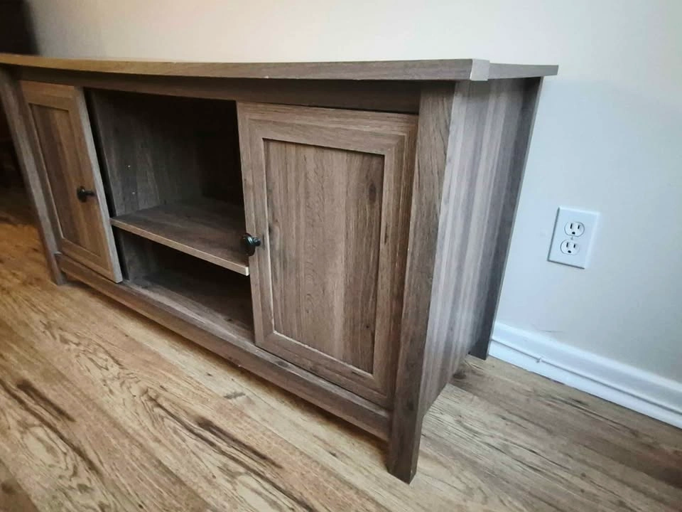 TV Stand - photo 2