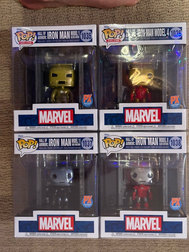 Funko Marvel Iron Man Hall of Armor Deluxe Set