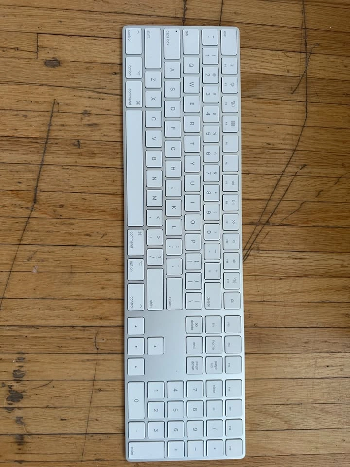 Apple Magic Keyboard with Numeric Keypad