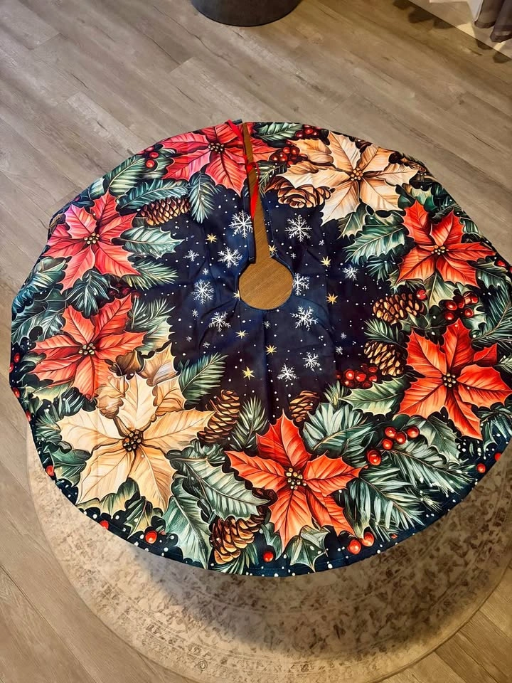 Brand new 36” Christmas Tree Skirt