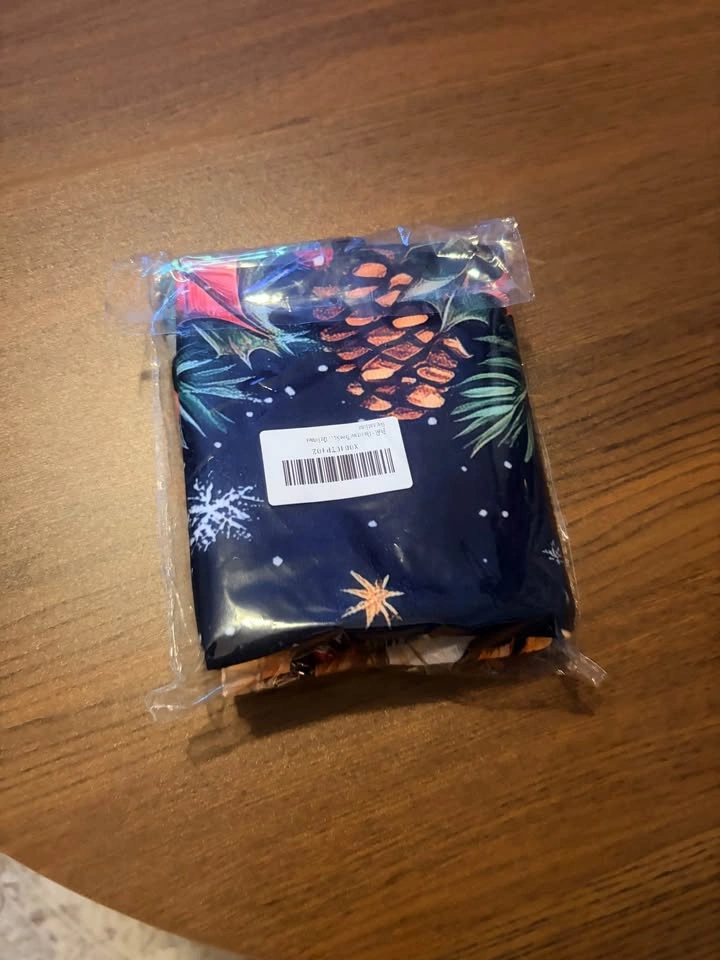 Brand new 36” Christmas Tree Skirt - photo 2