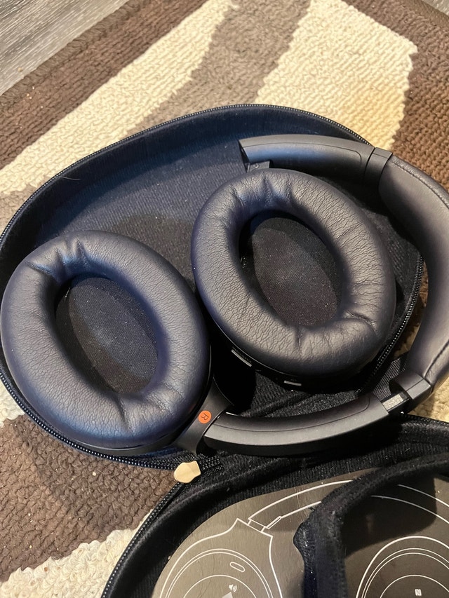 SONY WH-1000XM4 - photo 2