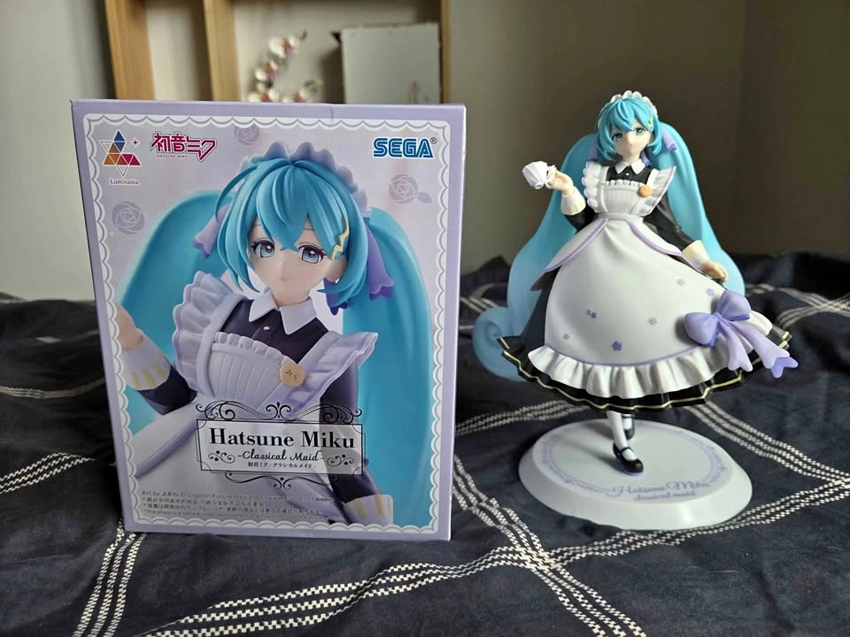 Classical Maid Hatsune Miku - SEGA Luminasta w/ box