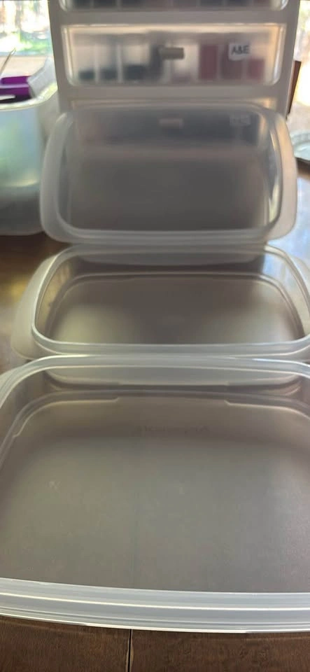 Tupperware Food Storage Container Set - photo 3