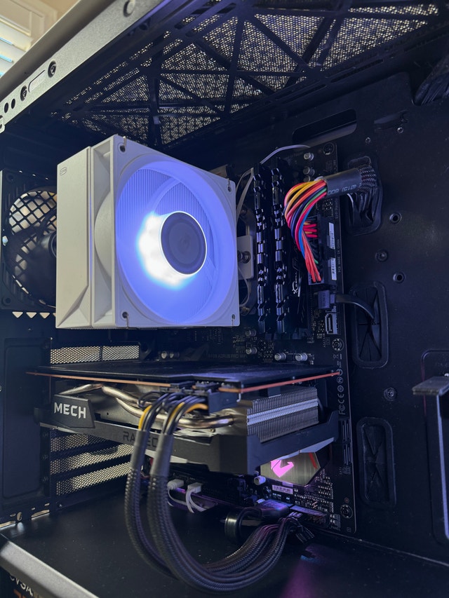 Gaming PC (Ryzen 7 5800 + RX 6700XT + 16gb DDR4) - photo 2