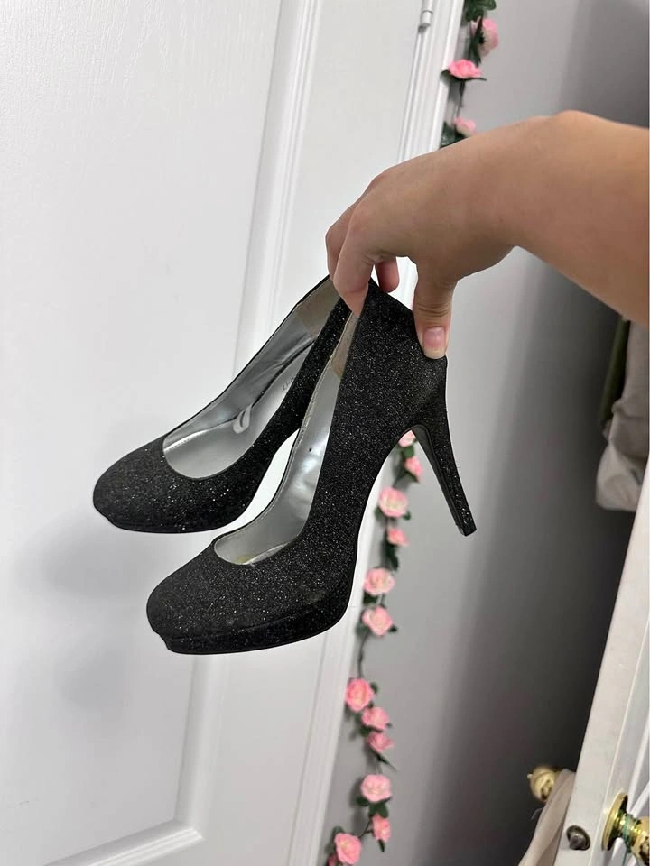 Shiny High Heels Women’s Size 5