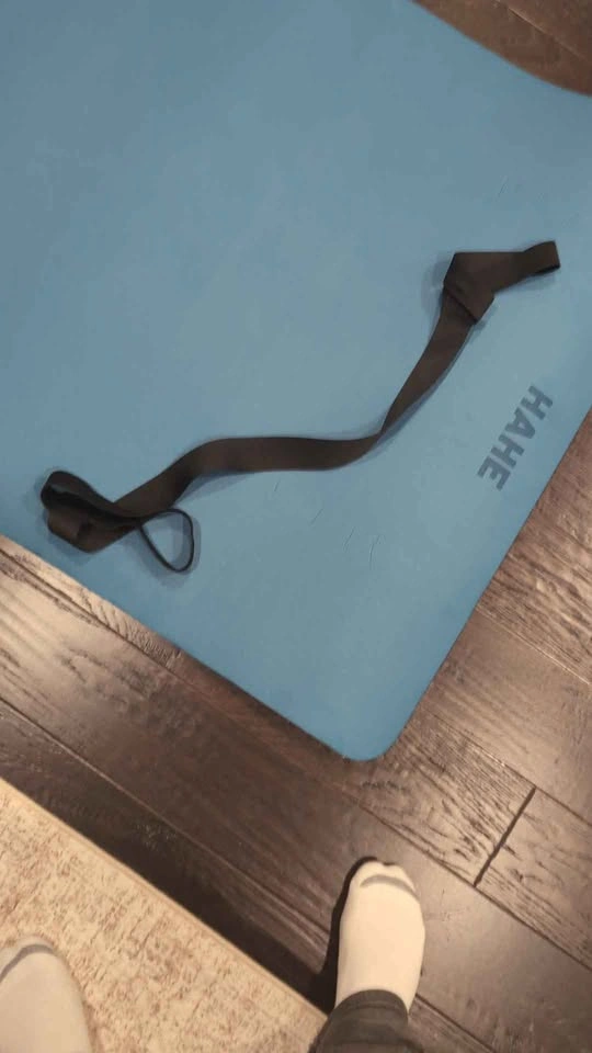 Yoga Mat Excellent Condition - photo 3