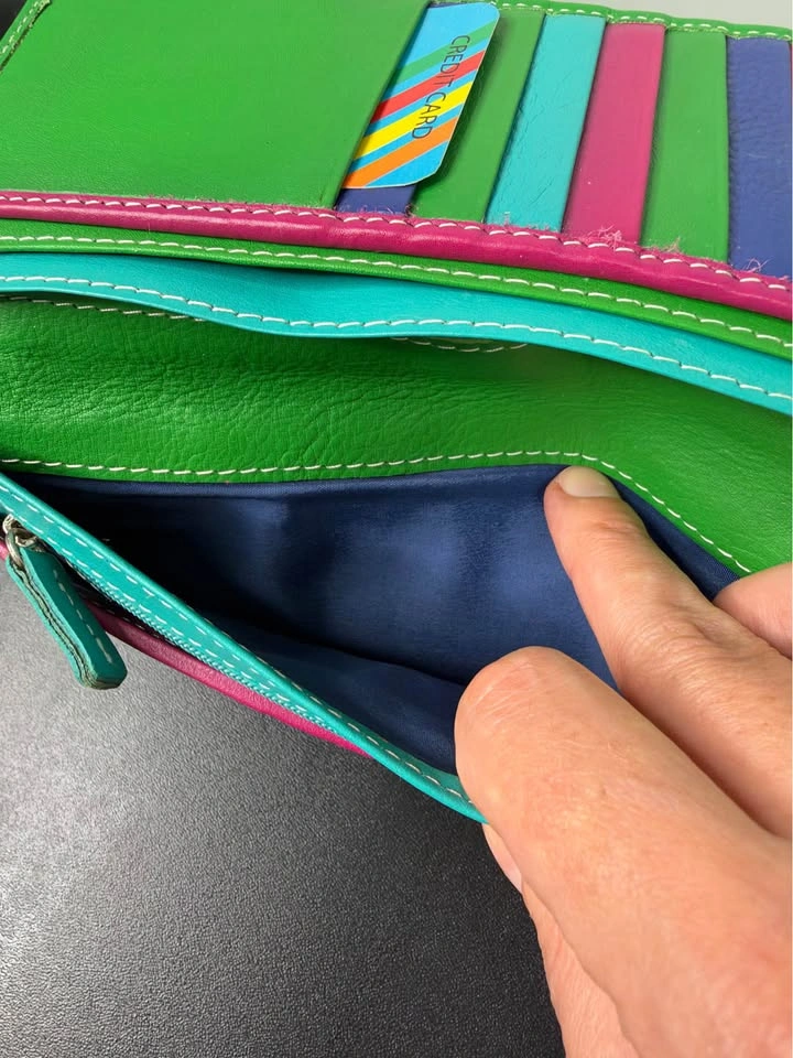 Green Leather Multi-Color Wallet - photo 5