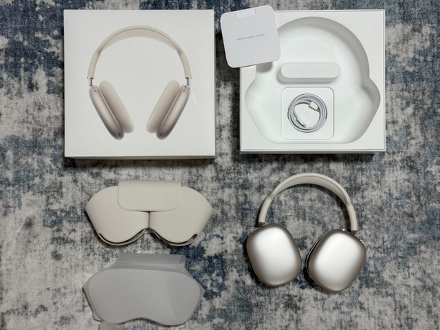 New Airpods Max 2 Starlight with apple receipt