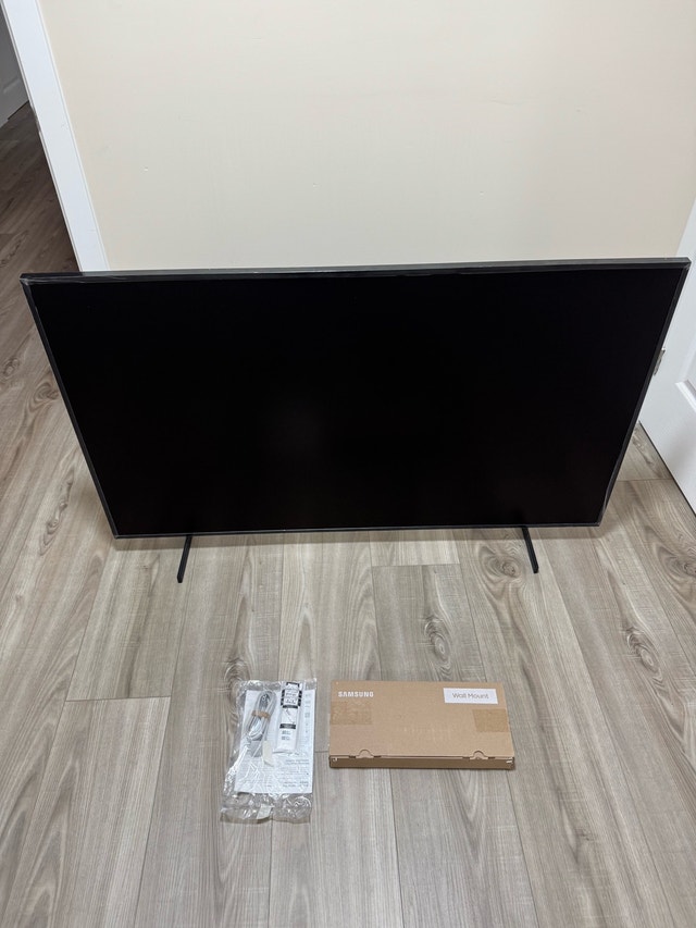 New 2026 Samsung 55" The Frame QN55LS03HEF QLED 144Hz TV - photo 3
