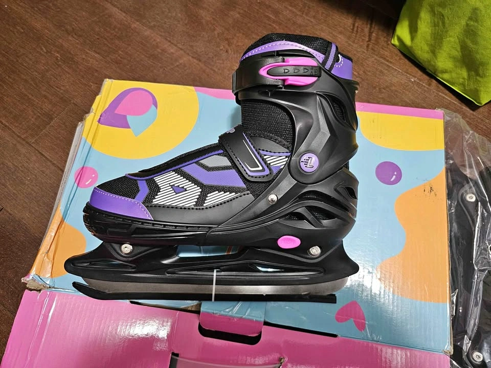 Levytemp Adjustable Ice Skates