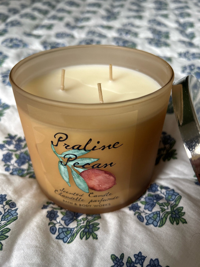 Bath & Body Works 3-wick Praline Pecan candle