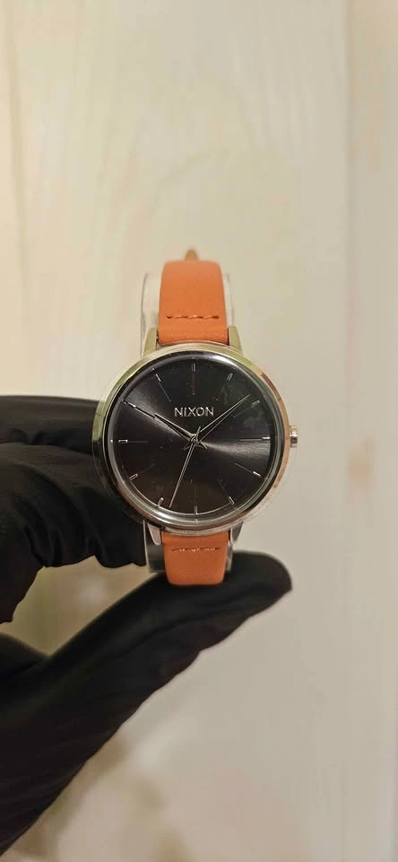Brand New Nixon Leather Womens Watch - photo 2