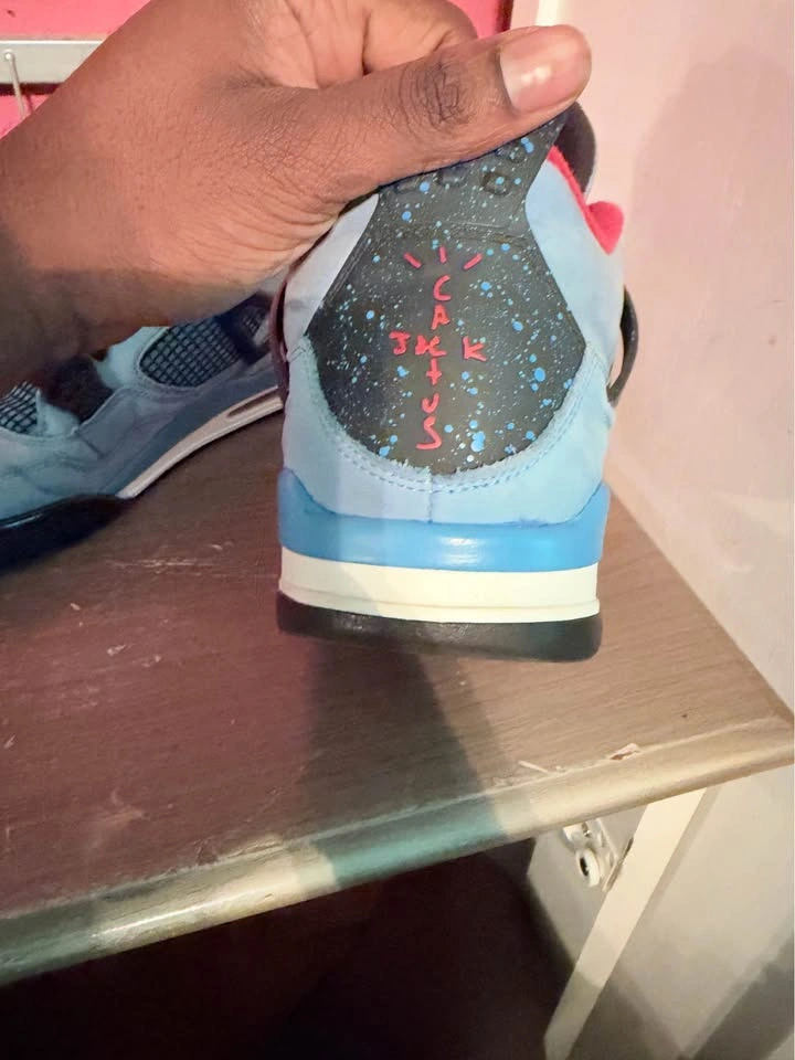 Travis Scott Jordan 4 10.5 - photo 3