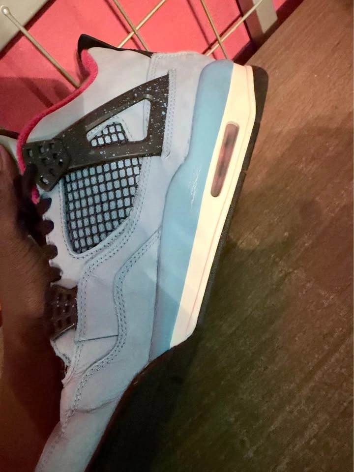 Travis Scott Jordan 4 10.5 - photo 5