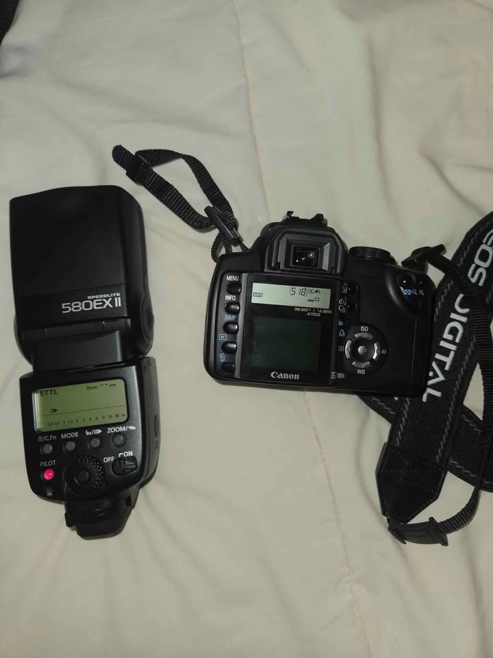 Canon EOS Rebel XT DSLR Kit with 580EX II Flash & Accessories - photo 5