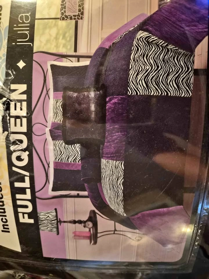 New Giftable Purple Full/Queen Bed Set AVAILABLE