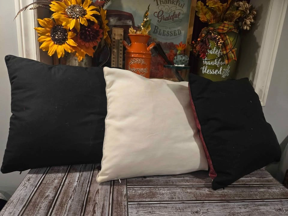 3 decorative cushions for indoor or outdoor - photo 2