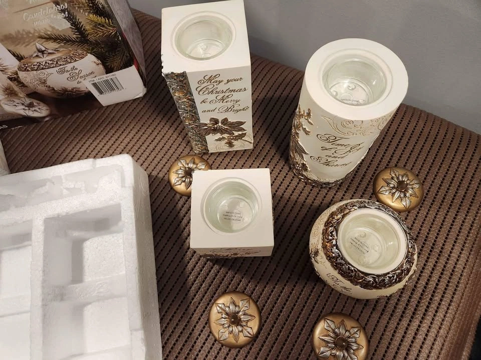 Christmas decor: set of engraved gold candle holders - photo 3