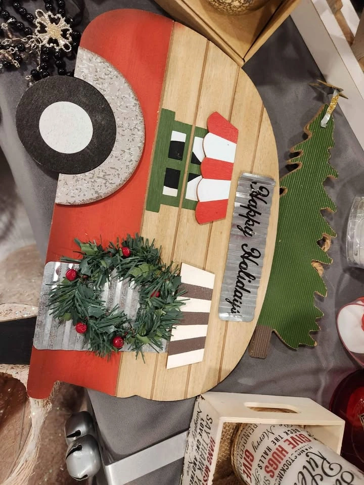 Christmas tree and decor available - photo 5
