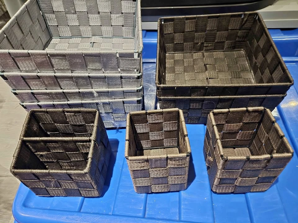 Set of 9 mesh organizers AVAILABLE