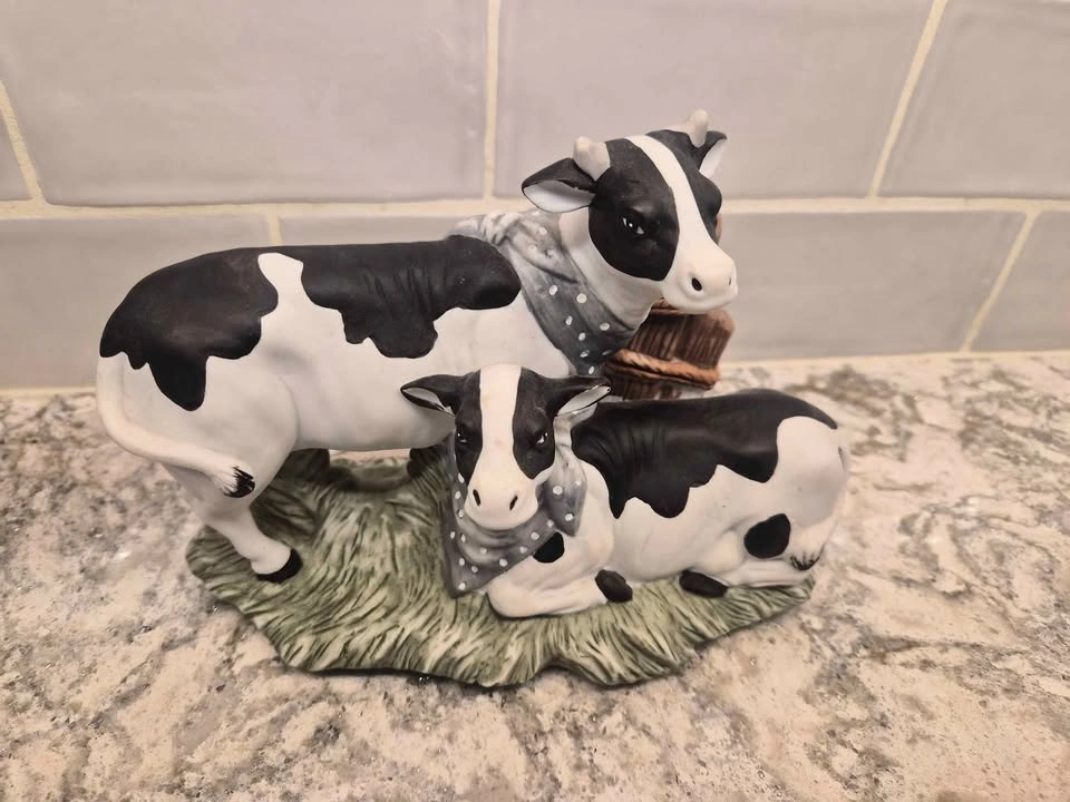 Farmhouse kitchen/home decor cows AVAILABLE - photo 3