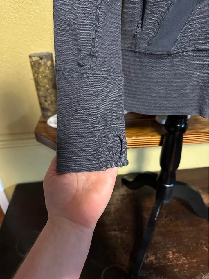 Lululemon Gray Hooded Sweater Jacket - photo 2