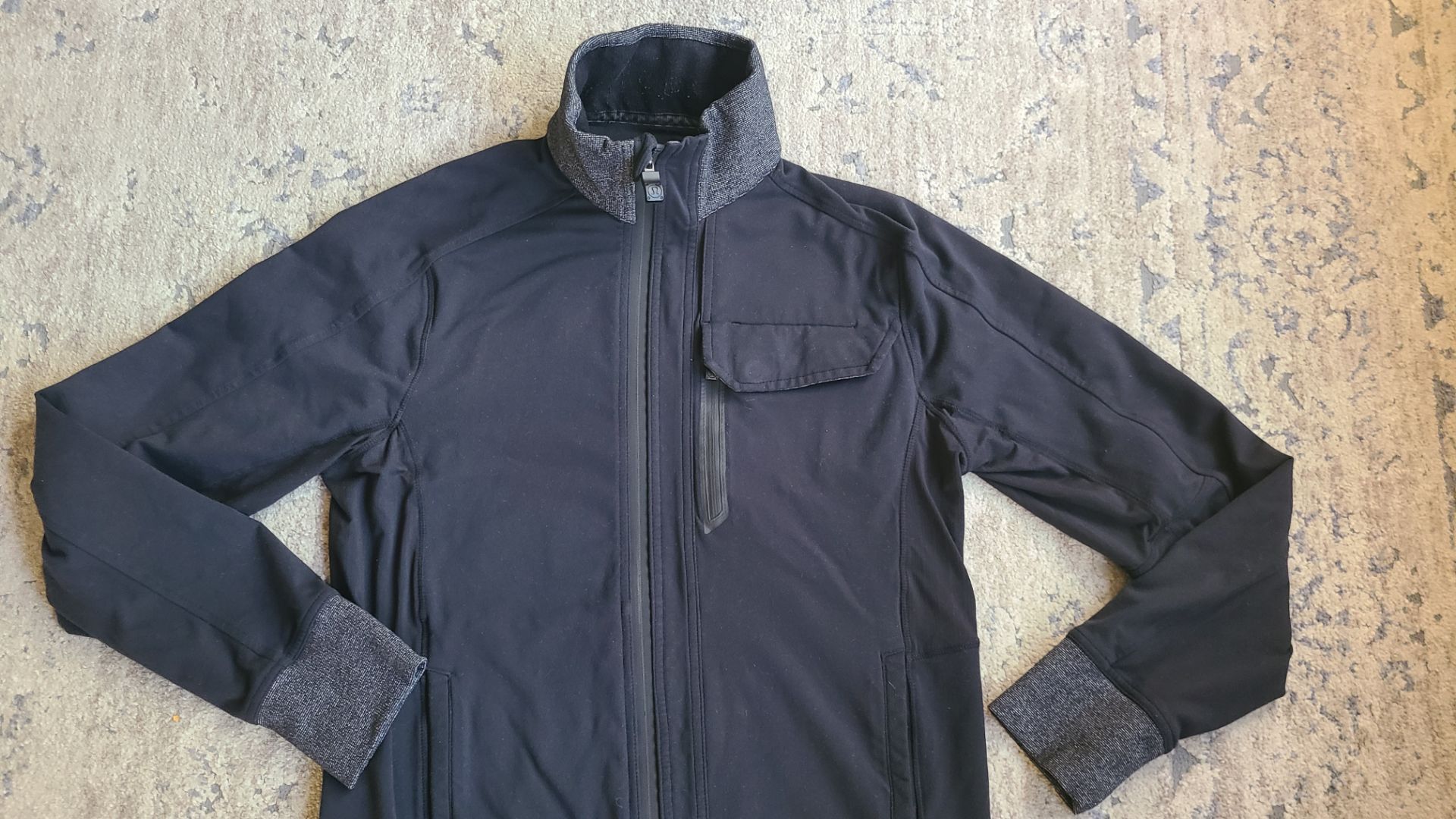 Lululemon Men's Black Gray Full-Zip Jacket Shirt Size L
