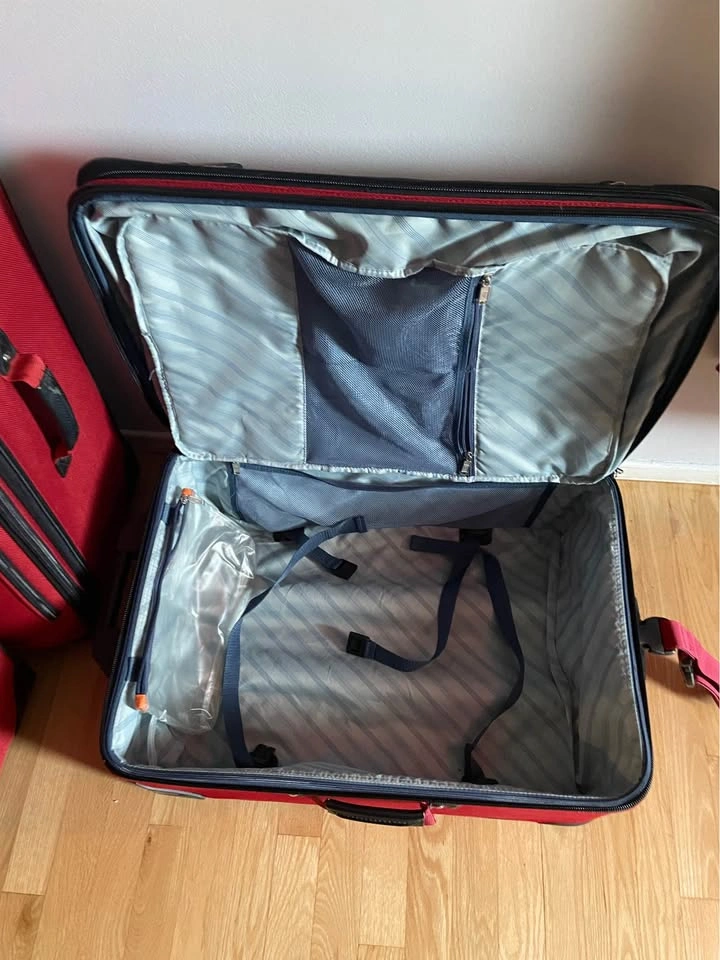 3-Piece Luggage Set – Excellent Condition Ricardo Beverly Hills - photo 5