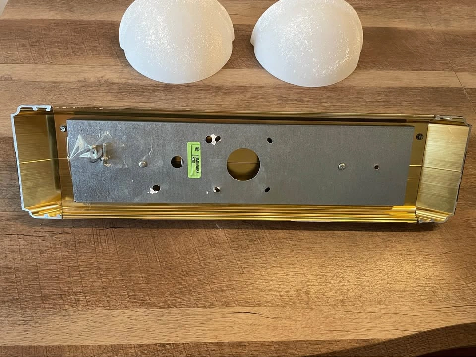 2-Light Sconce with frosted glass - photo 3