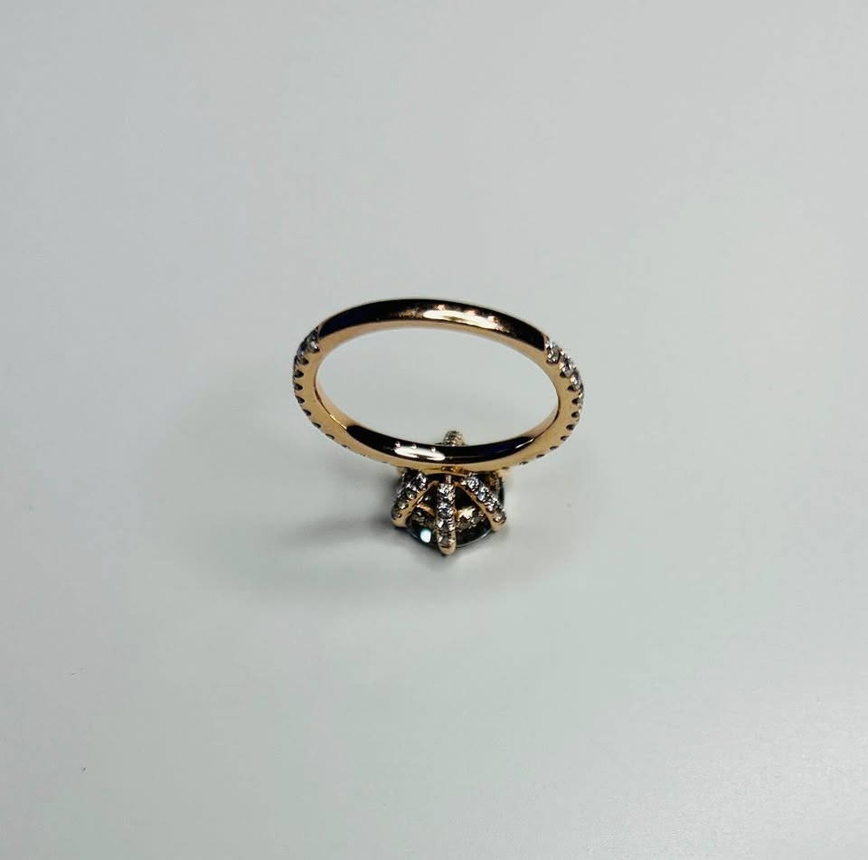 Moissanite Rose Gold Engagement Ring - photo 3
