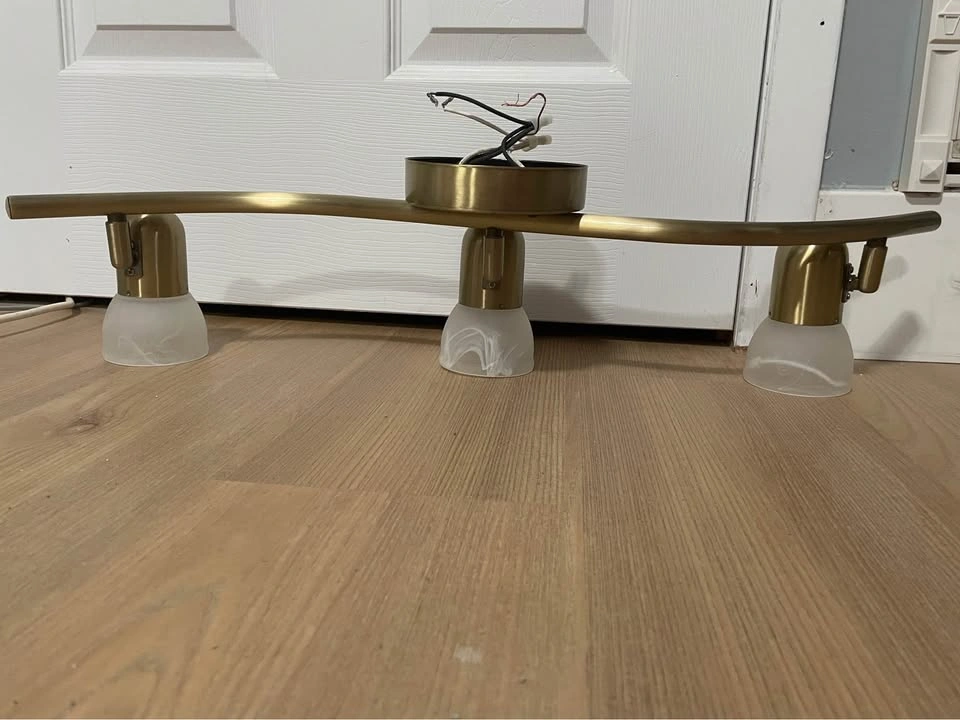 3-light Track Lighting, Gold, Ceiling Mount - photo 4