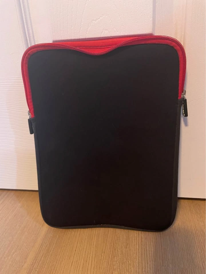iPad or Tablet Carry Case - photo 3