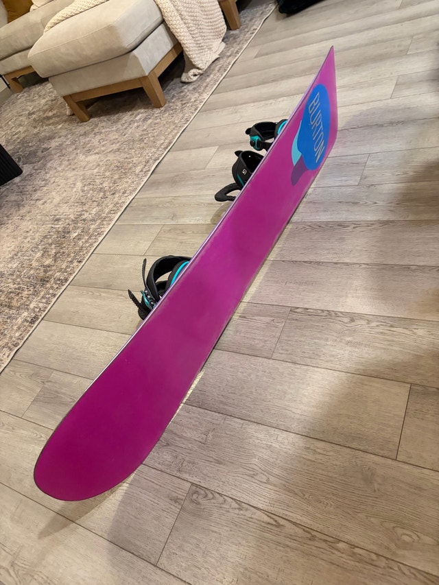 Women’s Burton Snowboard Setup with Boots - photo 3